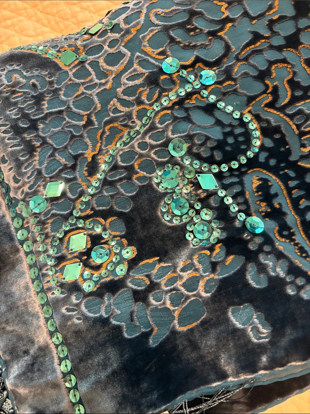 Liz Claiborne dark blue w Teal and gold accents Velvet Fringe Shawl - Picture 9 of 9